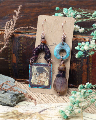 The Kiss mismatched bohemian earrings