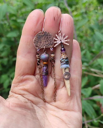 Indian earrings with amethyst
