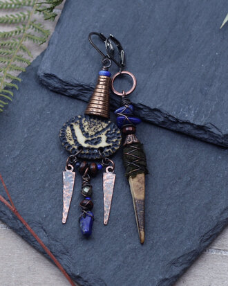 Tribal earrings with lapis lazuli