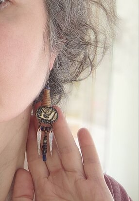 Tribal earrings with lapis lazuli