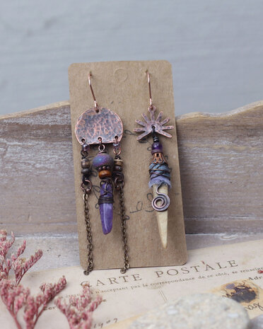 Indian earrings with amethyst