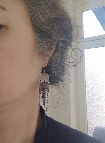 Indian earrings with amethyst