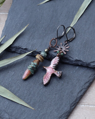 Flying bird Copper old rose earrings
