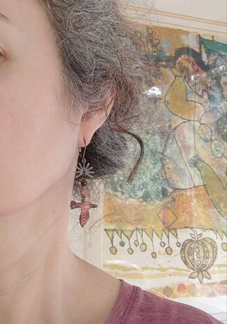 Flying bird Copper old rose earrings
